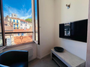 AU COEUR DU PAISIBLE SUQUET VIVEZ CANNES